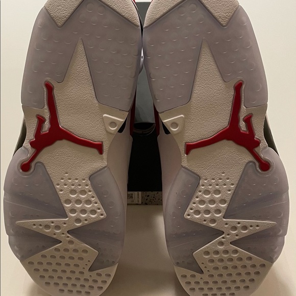Air Jordan 6 Retro OG Carmine - Picture 5 of 14
